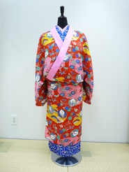 生年祝 琉球衣装 (2月16日)